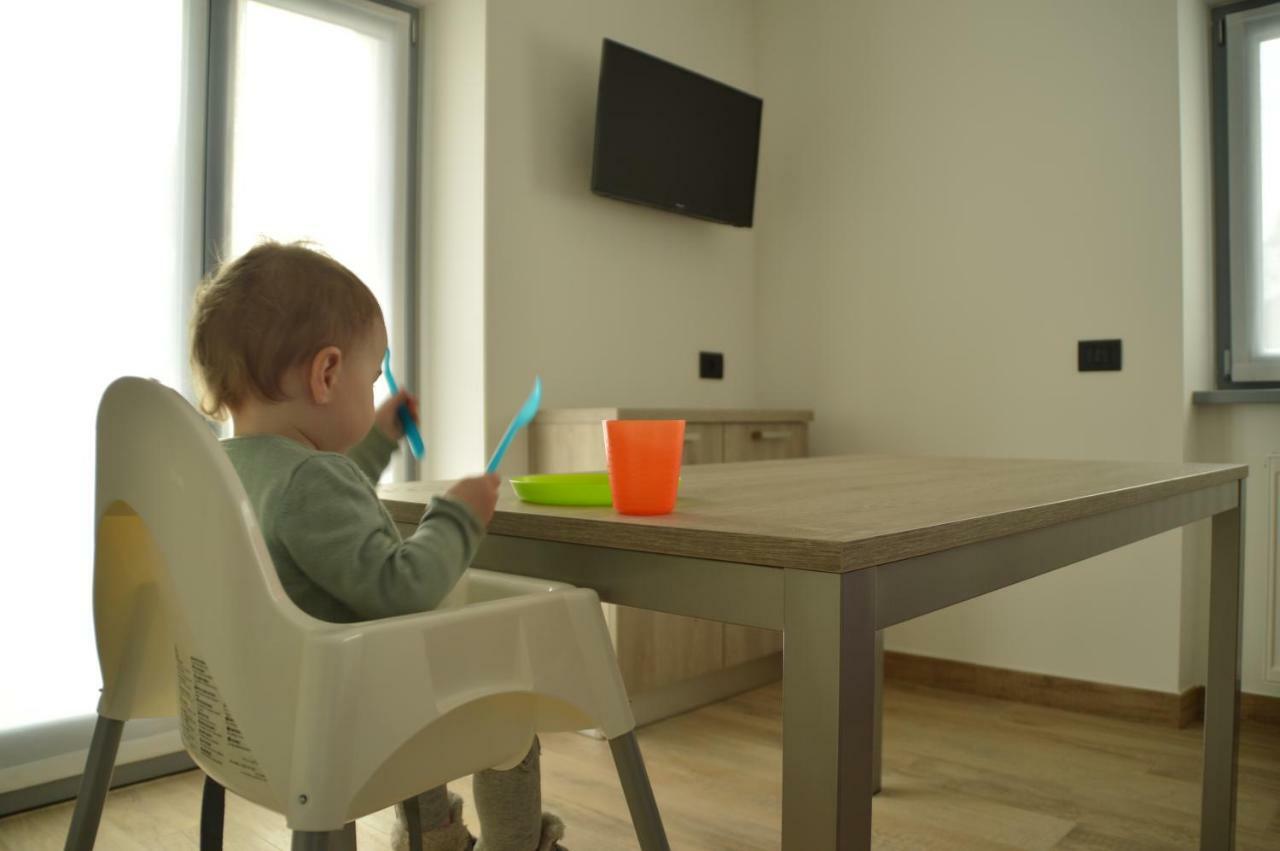 Casa Ai Stabli Lägenhet Mezzana  Exteriör bild